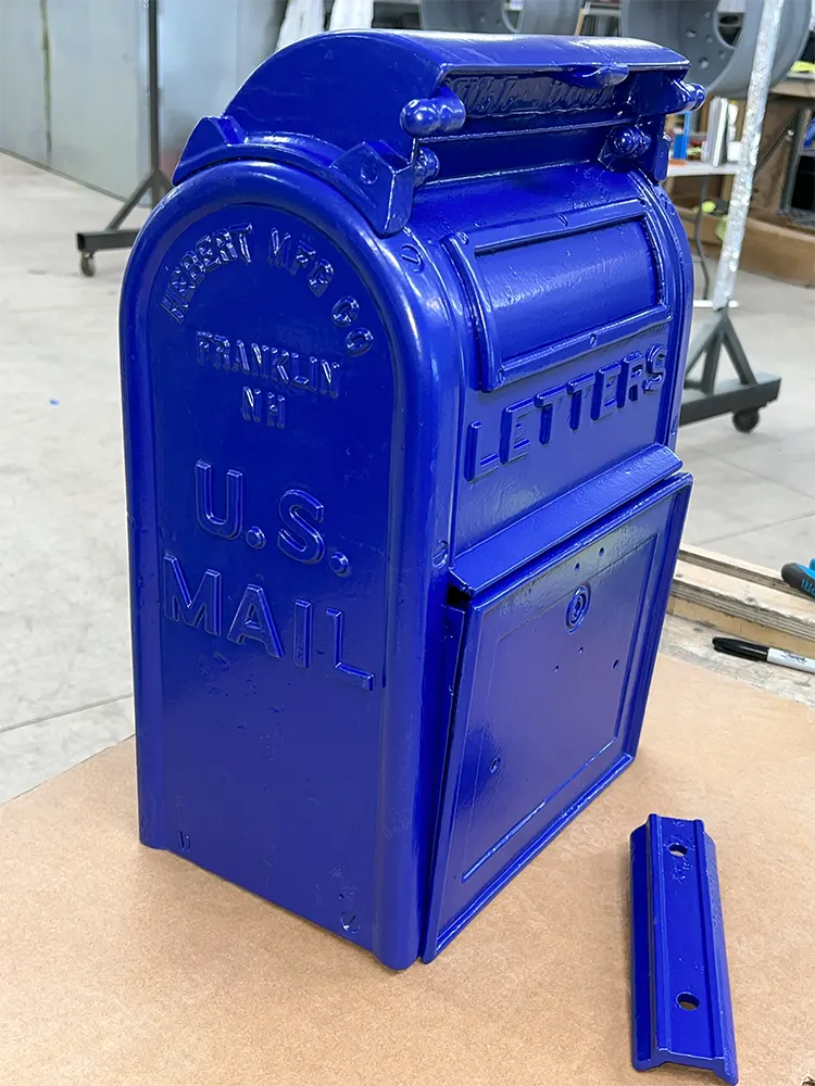 IMG_4145 Antique Blue mailbox